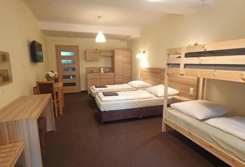 אתר נופש Folwark Na Półwyspie