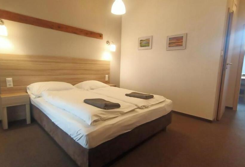 אתר נופש Folwark Na Półwyspie