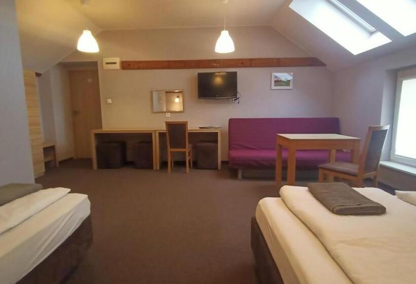 אתר נופש Folwark Na Półwyspie