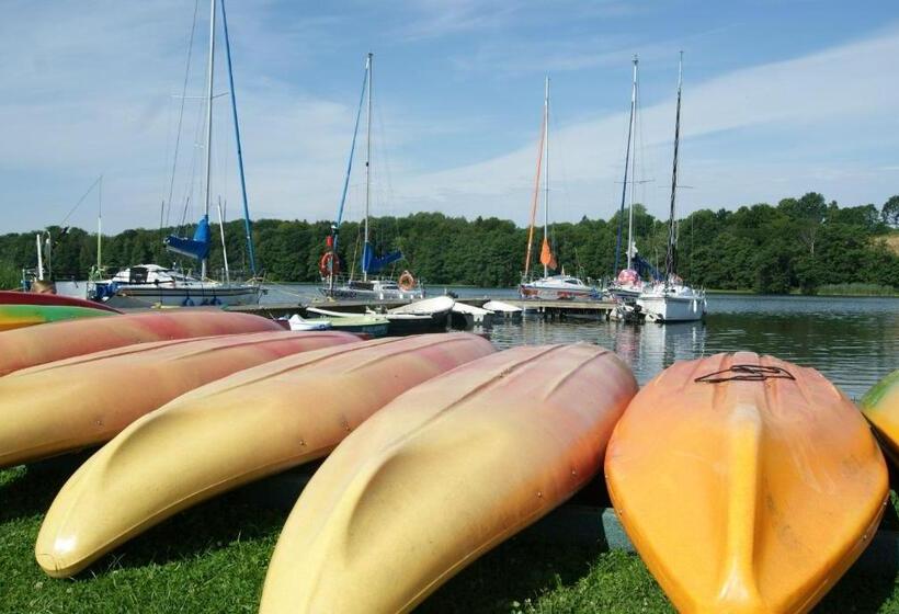 אתר נופש Folwark Na Półwyspie