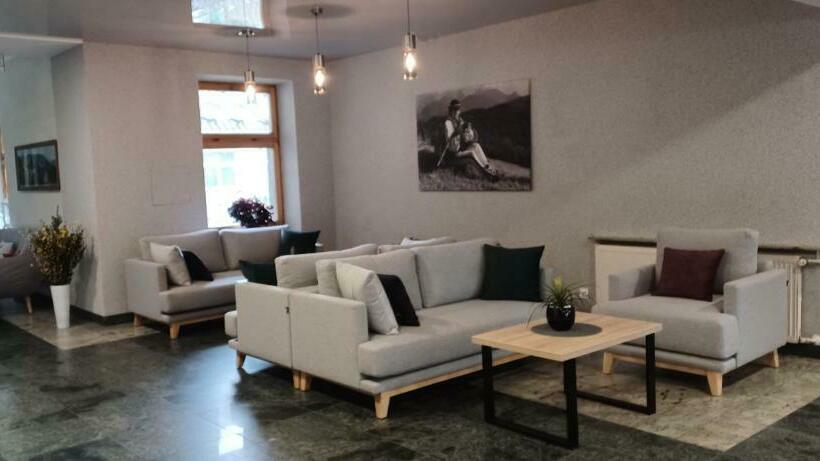 استراحتگاه Ośrodek Konferencyjno Wypoczynkowy Parzenica W Zakopanem