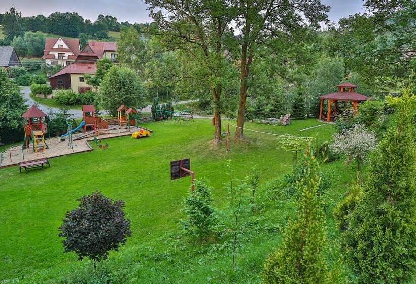 אתר נופש Ośrodek Wczasowy Sokół