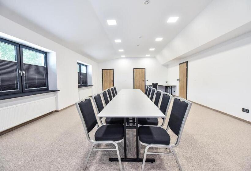 استراحتگاه Sport Rooms Spała