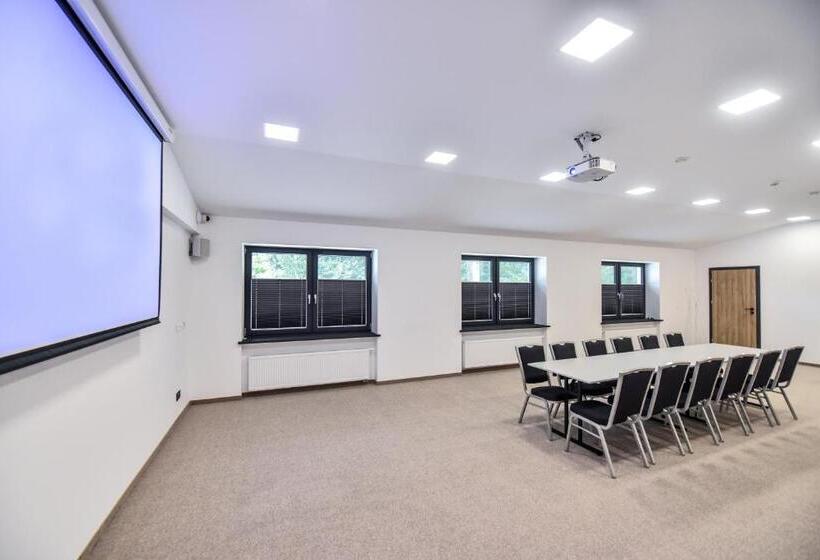 استراحتگاه Sport Rooms Spała