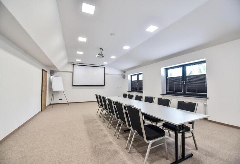 استراحتگاه Sport Rooms Spała