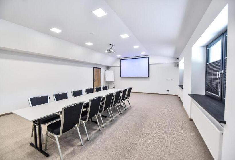 استراحتگاه Sport Rooms Spała