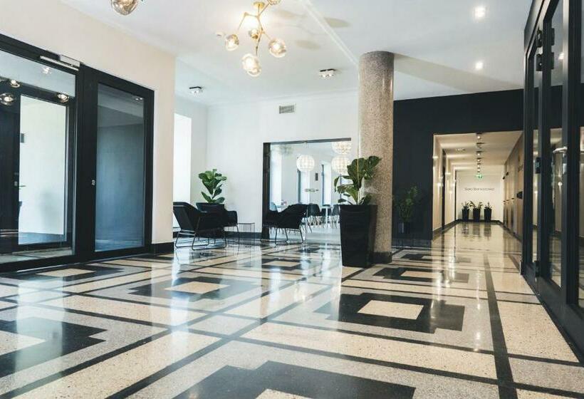 Vanta Business Center