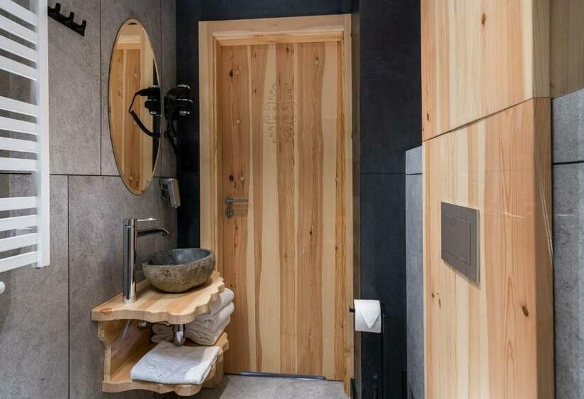 Villa 7 Folk & Modern