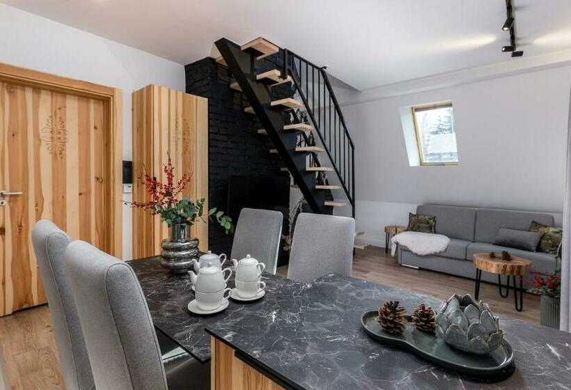 Villa 7 Folk & Modern