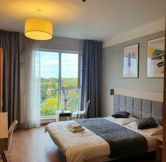 Warsaw Apartments   Luxury Top View Apart