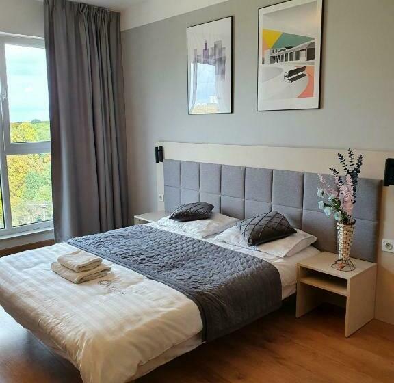 Warsaw Apartments   Luxury Top View Apart