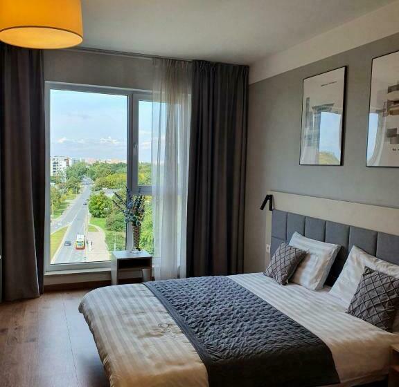 Warsaw Apartments   Luxury Top View Apart