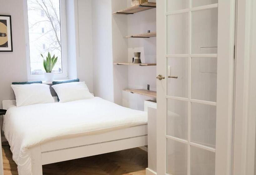 Warsaw Concierge Flat6 Hoza