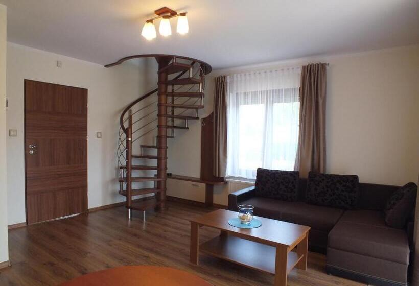 Willa Laura Rowy   Apartamenty Nad Morzem