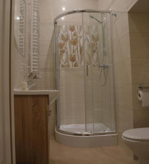 فندق صغير Ada Aparthouse