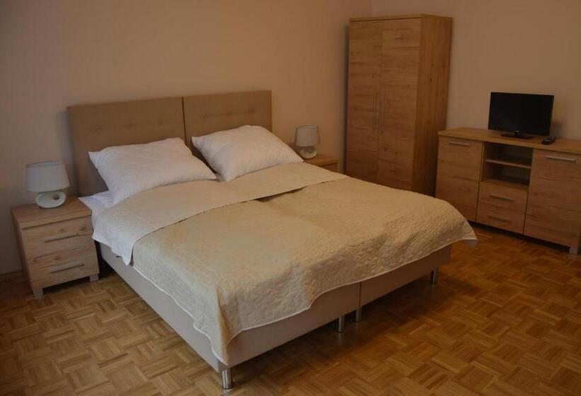 فندق صغير Ada Aparthouse