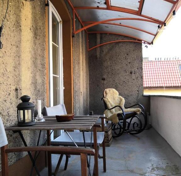 ユースホステル Bankowa 8 Guest Rooms