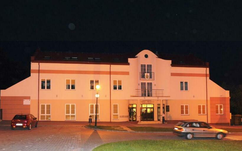 ユースホステル Centrum Ostra Brama Im. Jana Pawła Ii