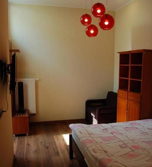 Общежитие Dom Weselny ,, Anna