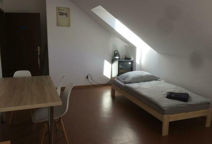 הוסטל Ekomarina   Pokój Noclegowy 2