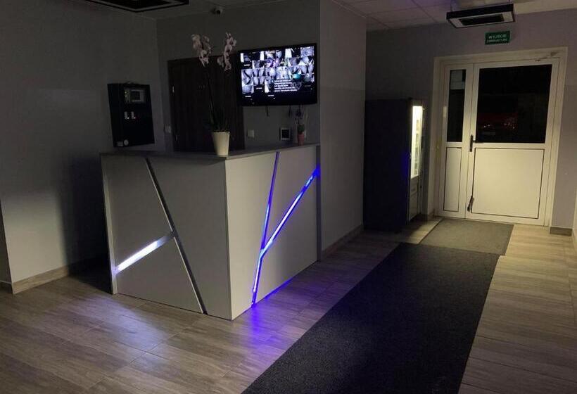 ユースホステル Noclegi Europol