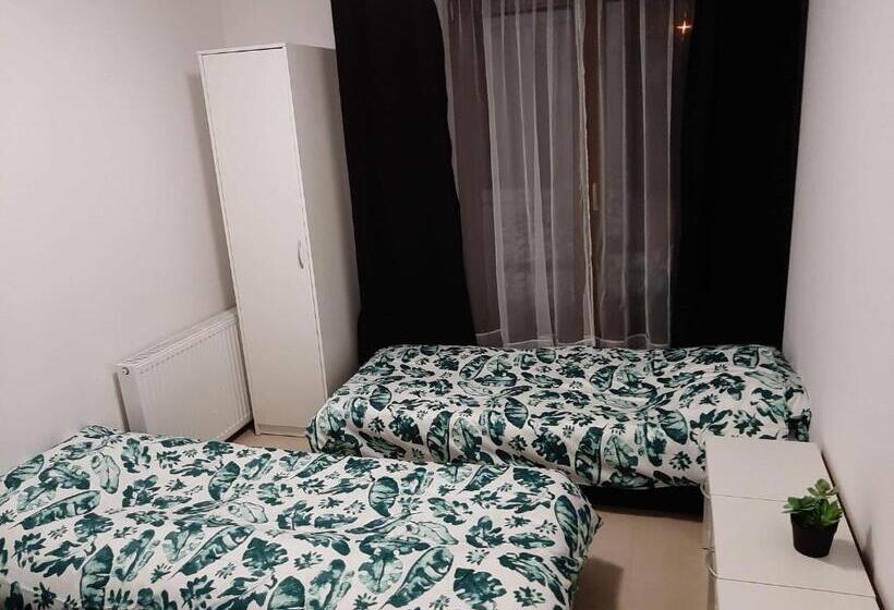 ユースホステル Noclegi