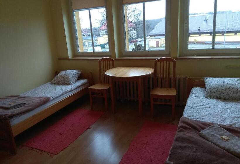 ユースホステル Osir W Człuchowie