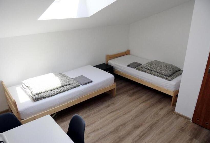 호스텔 Pokoje Gościnne W Wse