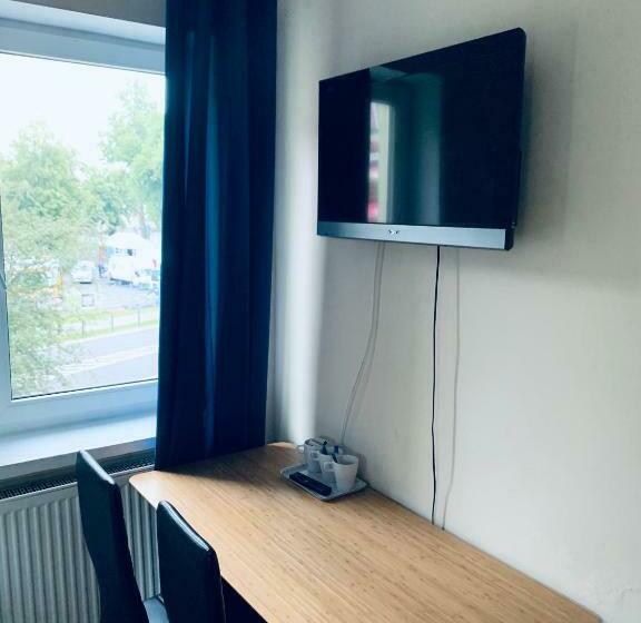 הוסטל Pokoje Goscinne Atena