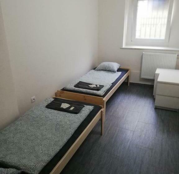 هاستل Pokoje Kwatera Prywatna