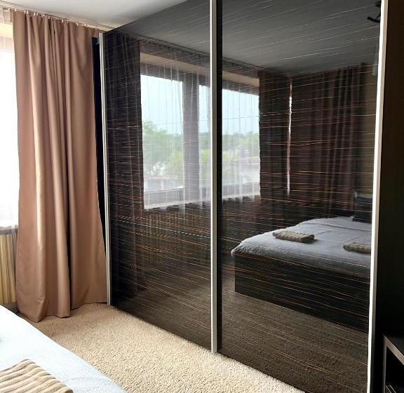 هاستل Pokoje Rezydencja Parysa