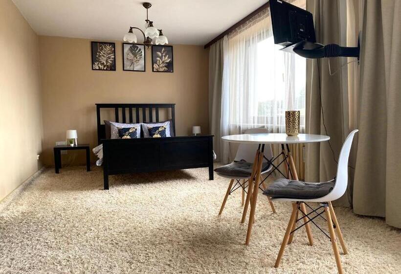 هاستل Pokoje Rezydencja Parysa