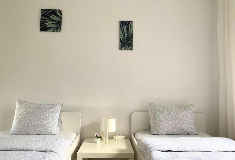 هاستل Pokoje Rezydencja Parysa