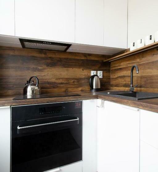 ユースホステル Royal Aparthotel Piotrkowska 33