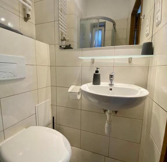 旅馆 Topolove Rooms & Apartments