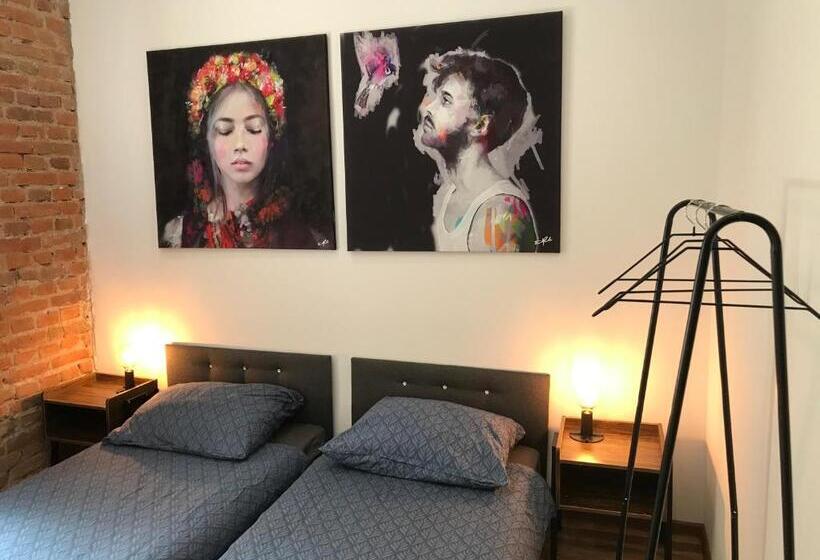 旅馆 Topolove Rooms & Apartments