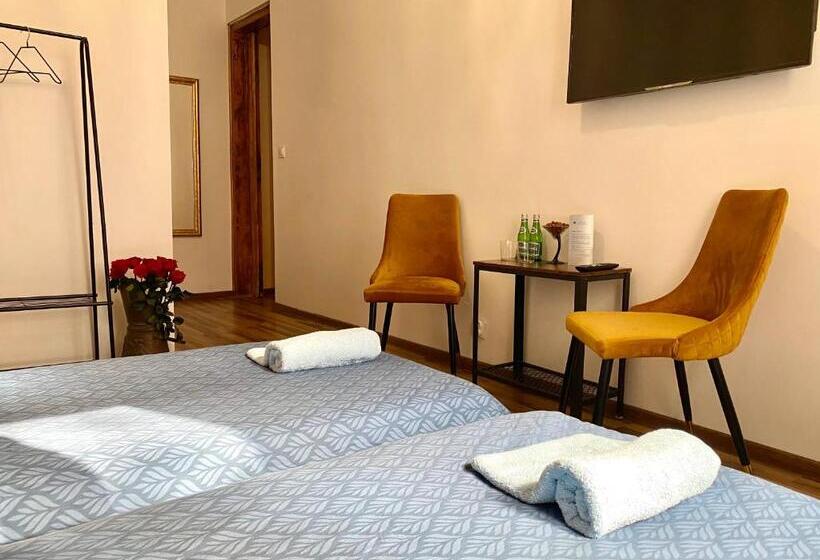 旅馆 Topolove Rooms & Apartments