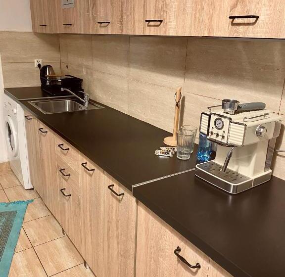 旅馆 Topolove Rooms & Apartments