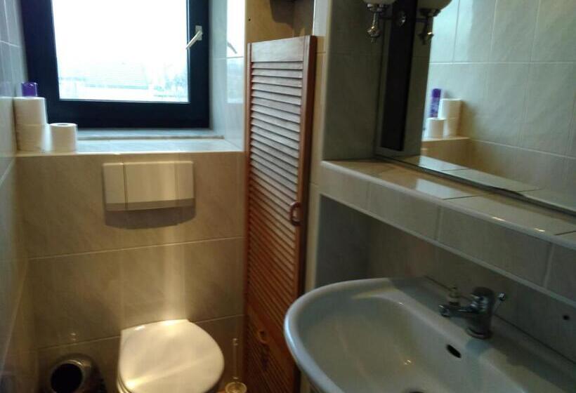 هاستل Zajazd Arka 2