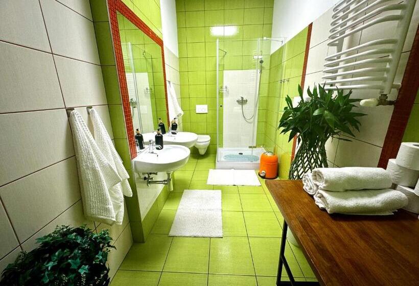 Apartamenty I Pokoje „pod Jedynką”