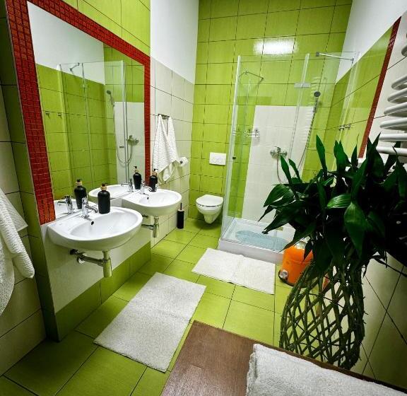 Apartamenty I Pokoje „pod Jedynką”