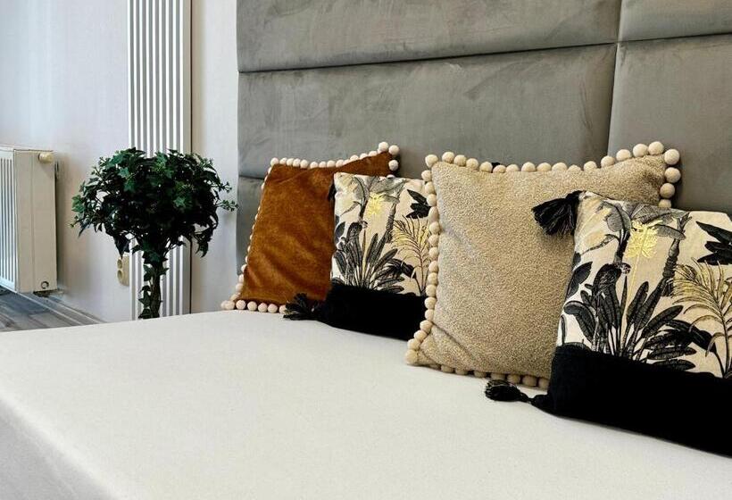 Apartamenty I Pokoje „pod Jedynką”