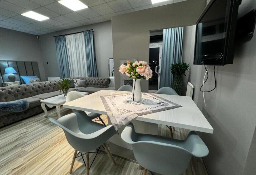 Apartamenty I Pokoje „pod Jedynką”