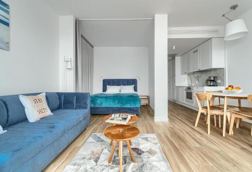 Apartamenty W Marina Royale
