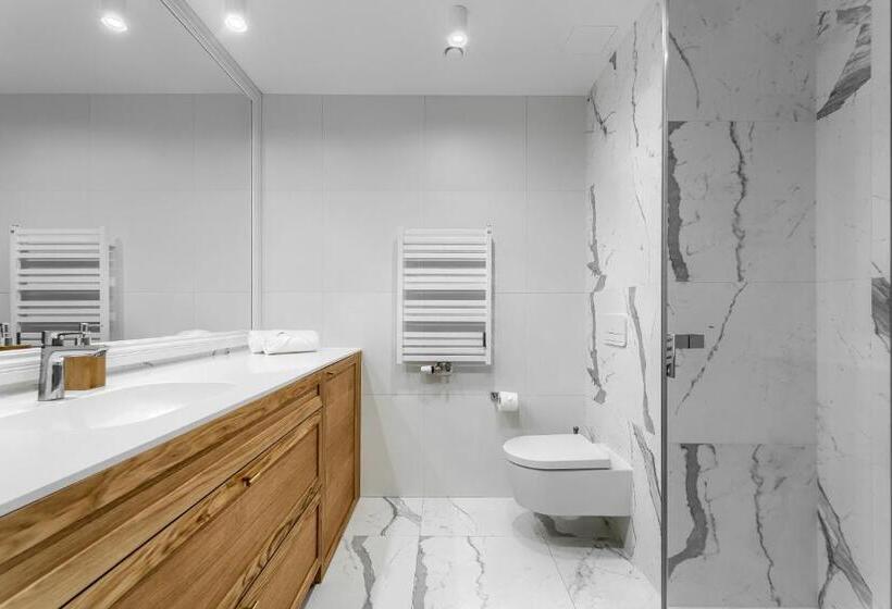 Apartamenty W Marina Royale