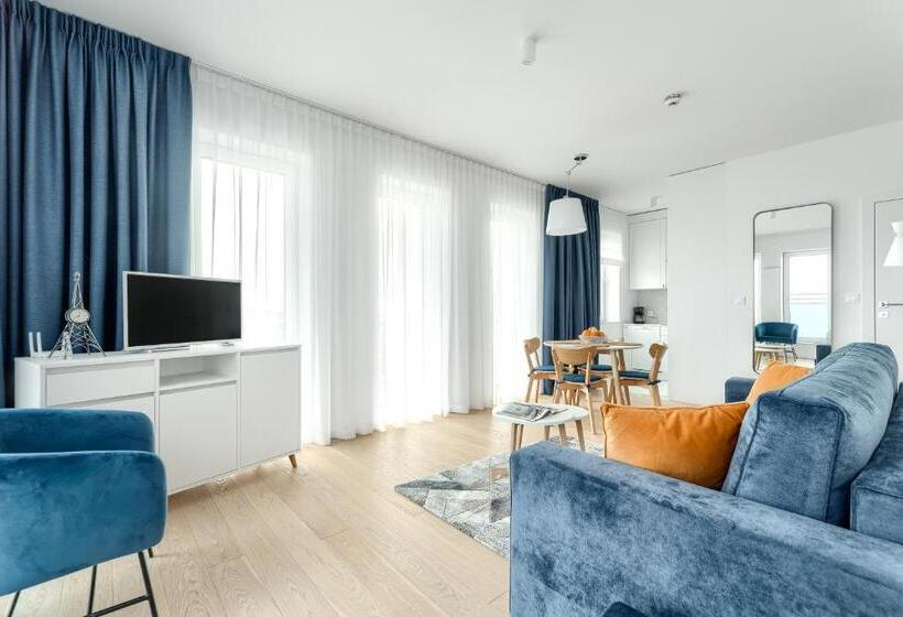 Apartamenty W Marina Royale