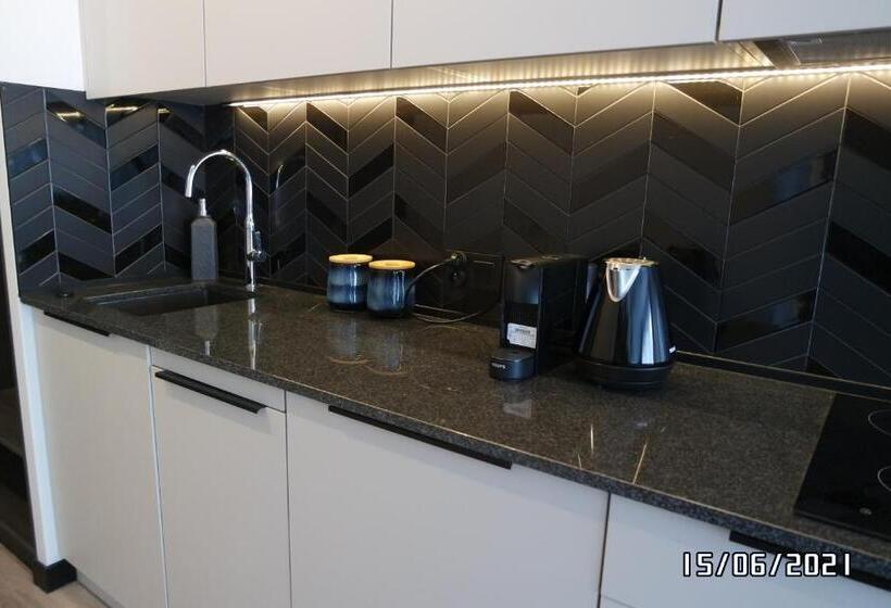 Apartpark Albus 401 Sea View Above The Trees