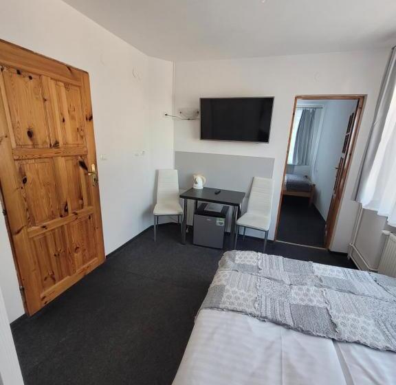 تختخواب و صبحانه 4 Pory Roku