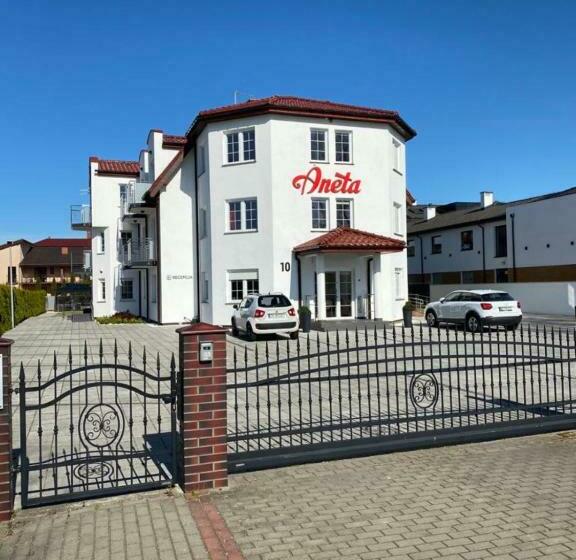 住宿加早餐  Aneta