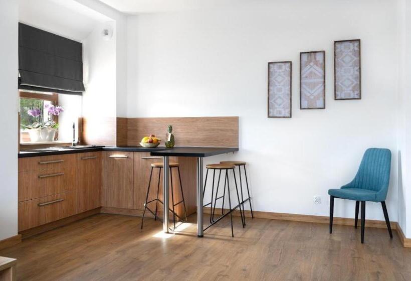 مبيت وإفطار Apartamenty, Boutique Rooms Villa 82, Parking